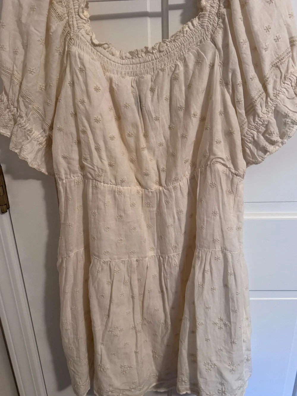 Old Navy Cream Embroidered Tiered Dress size Medium
